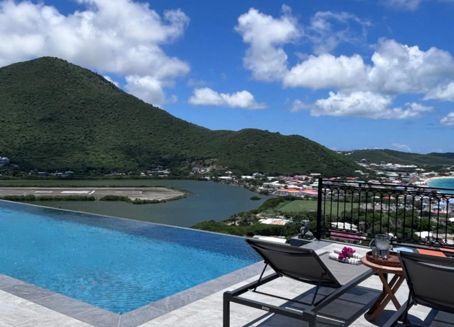 Penzion Ti Bay - Vue Mer Spectaculaire & Piscine A Debordement Grand Case